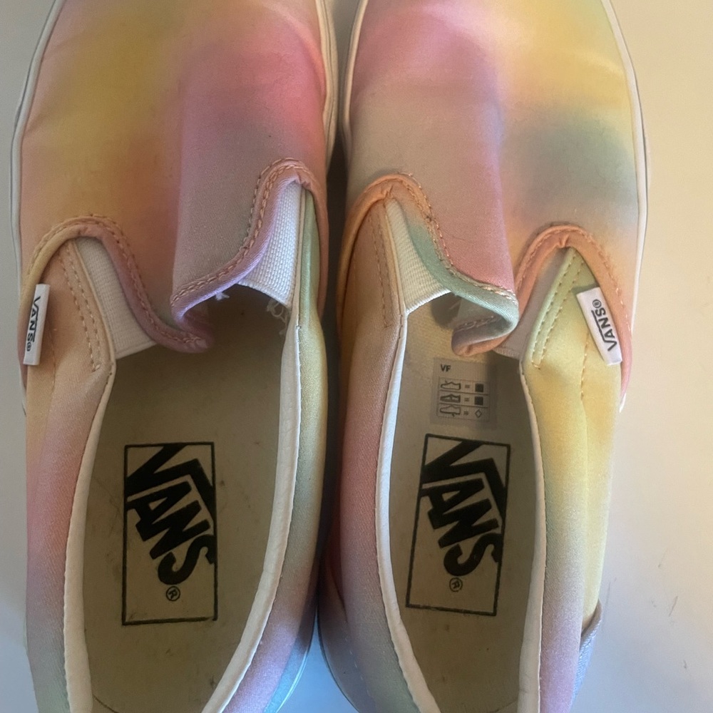 Vans - Picture 2 of 3